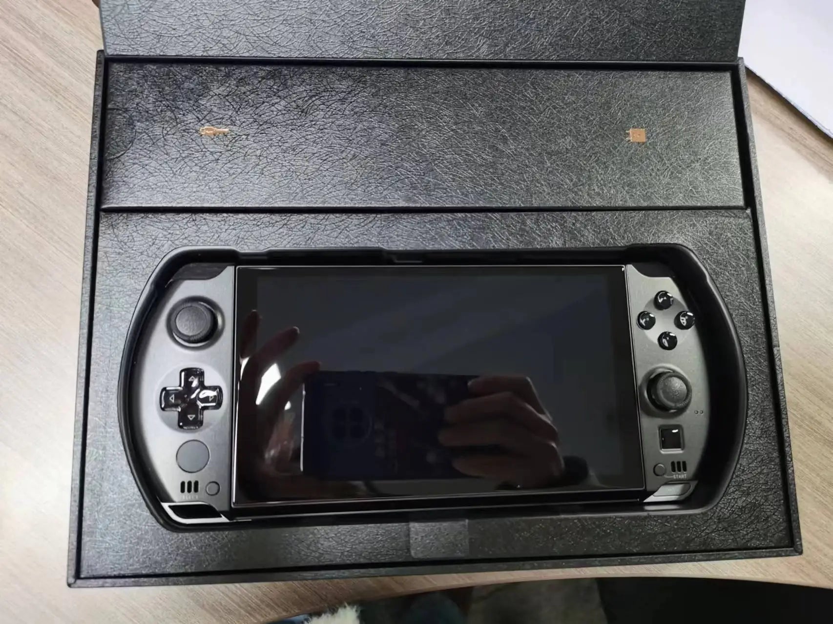 GPD WIN4 (2025) Handheld GamePad (Pocket Laptop)