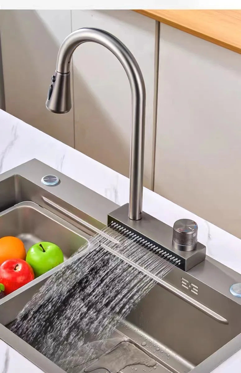 Torneira de Cozinha Casacata Pull Down (Misturador Quente/Frio)